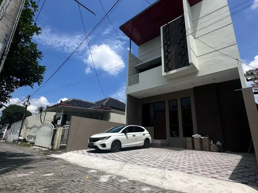 Rumah Mewah Dijual Di Tiyasan Condongcatur