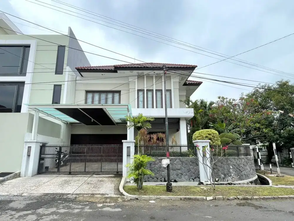 RUMAH MEWAH MINIMALIS DI DARMO PERMAI SELATAN SURABAYA