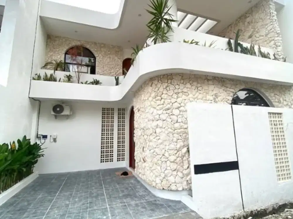 Brand New Villa 2 Lantai Di Area Kuwum Kerobokan Badung