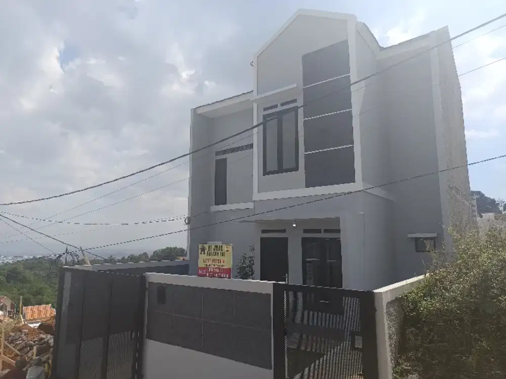 Rumah elegant anti banjir view bagus