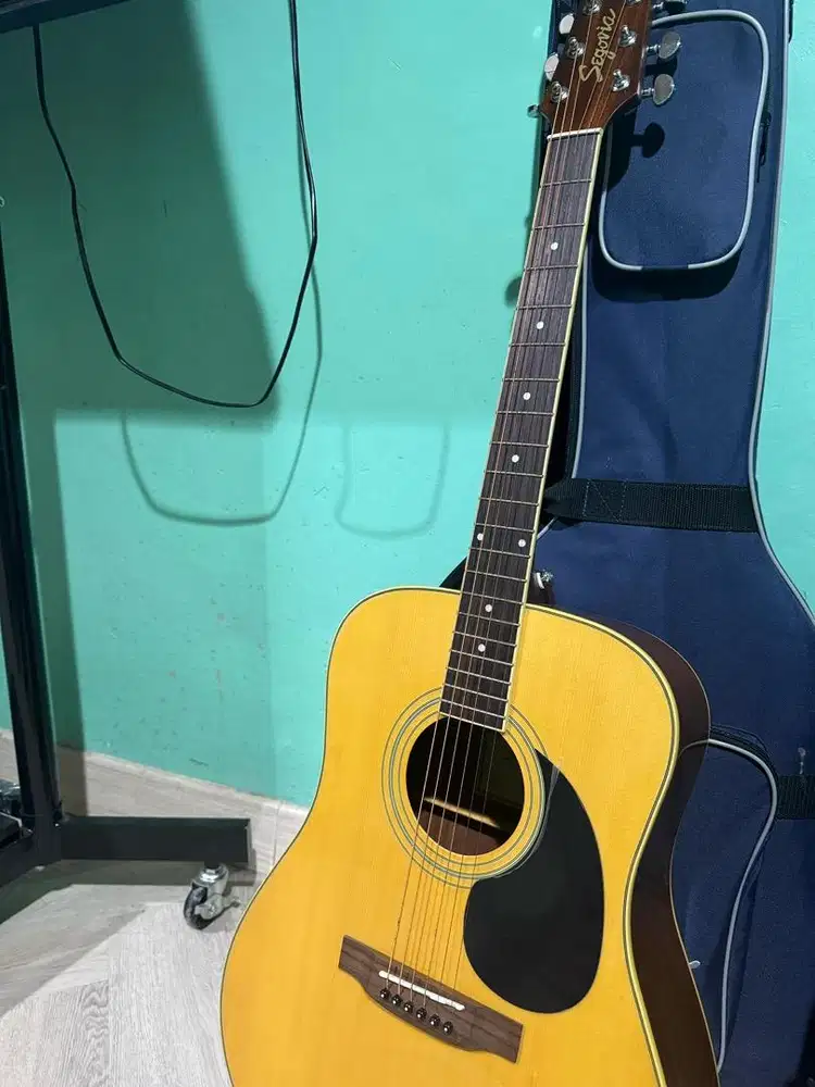 Gitar Segovia dengan cover