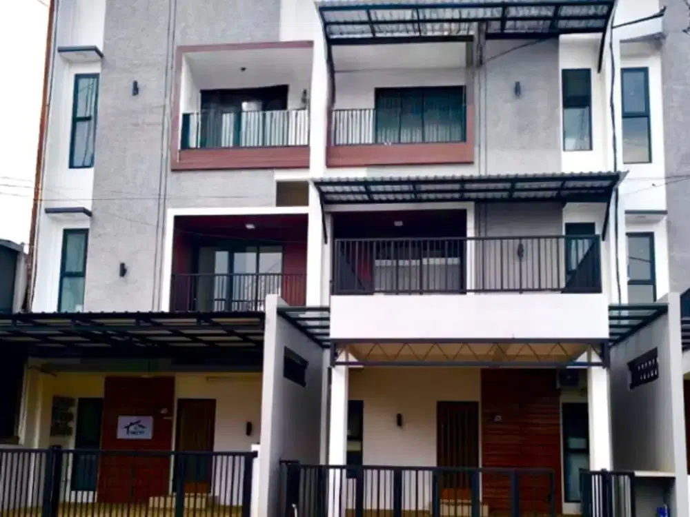 RUMAH KOS 14 KAMAR DEKAT UB DAN UIN