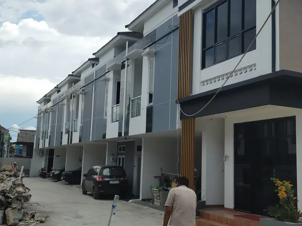 Dijual semi ruko jalan kran Kemayoran Jakarta pusat