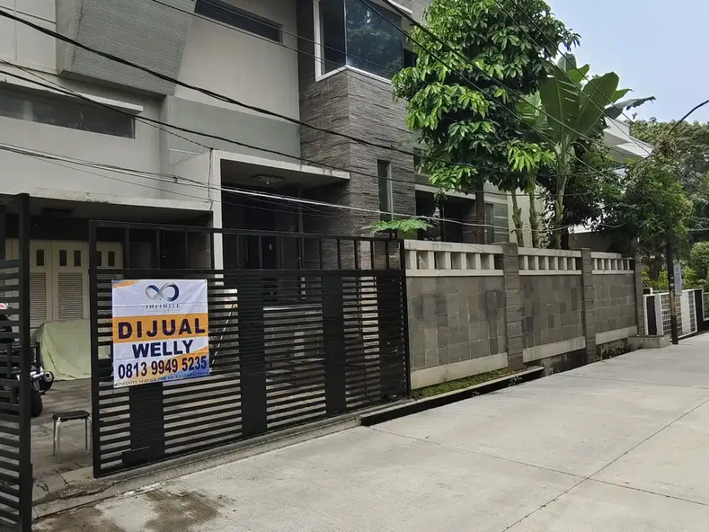 Rumah 2 Lantai Bangunan Kokoh di Green Ville