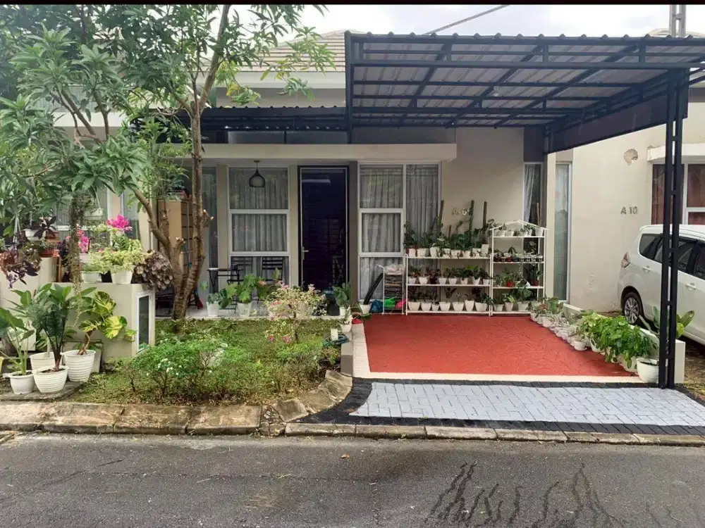 Dijual Cepat Rumah 1,5 Lantai di Royal Grande, Batam Center