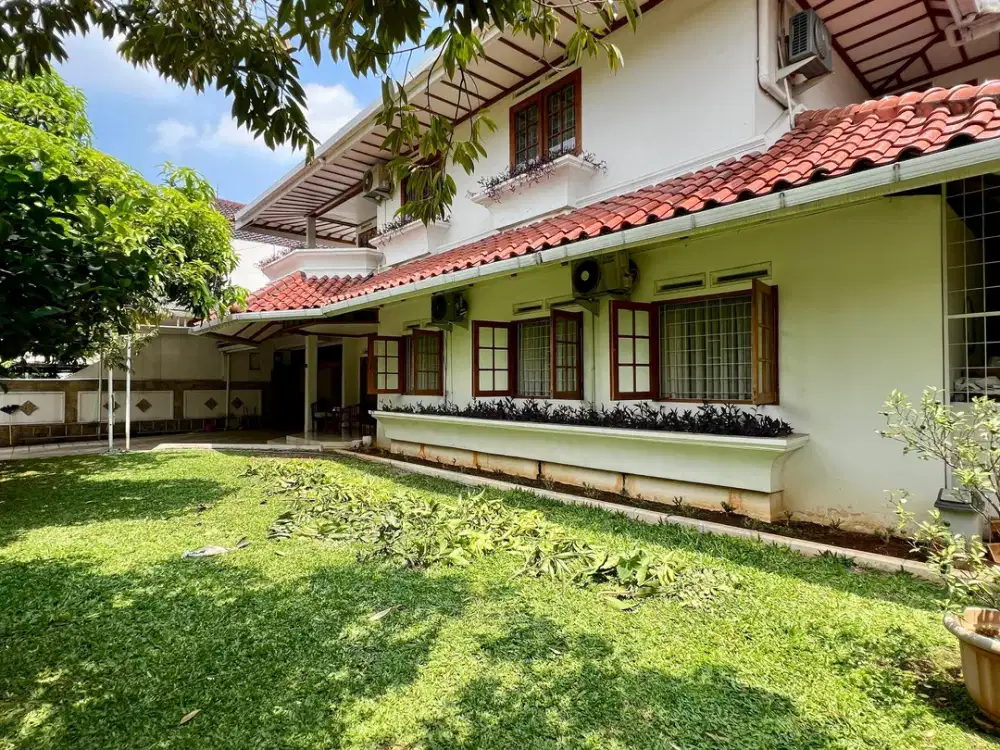 Rumah 2 Lantai di Lebak Bulus, Jakarta Selatan