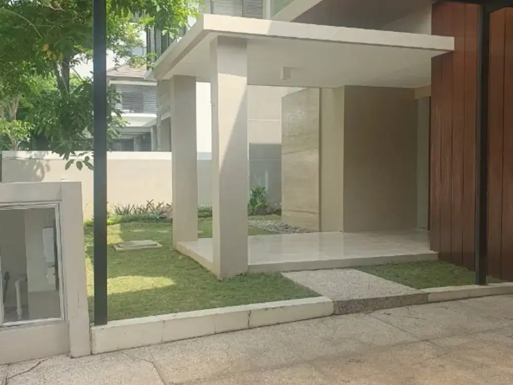 Rumah 2 lantai Graha Natura Bagus dkt Citraland