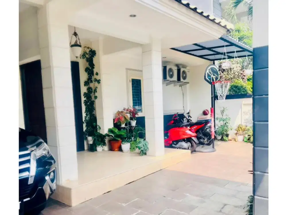 Di Jual Murah Rumah 2 Lantai luas 200m kosongan BSD