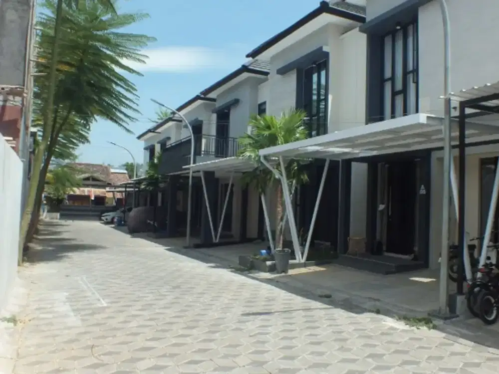 Rumah 2 Lt Semi Furnished di De Villa Jangli, Jl.  Jangli Tlawah