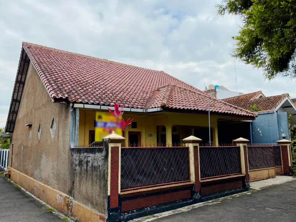 Rumah Bagus - Luas berada tepat di Pusat Kota Cianjur