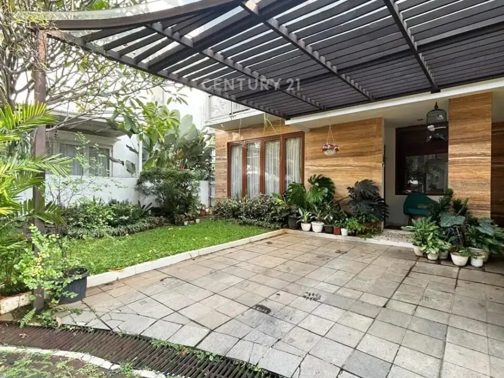 Rumah Dalam Townhouse Lokasi Strategis Suasana Nyaman TA16401