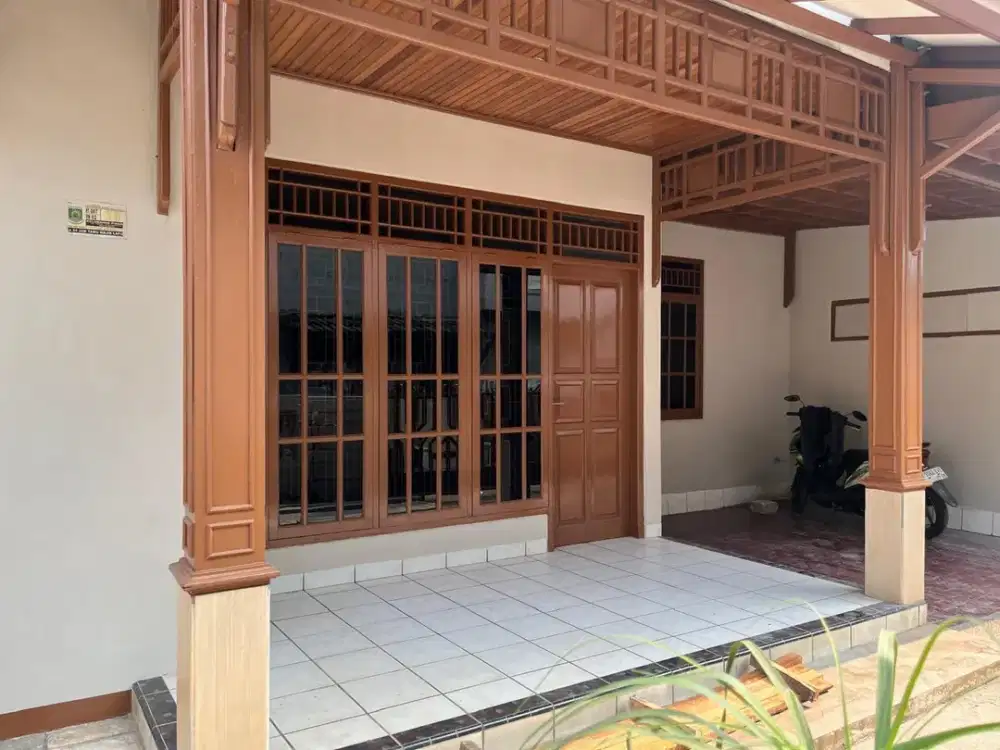 Dijual Rumah Luas & Strategis di Ciledug – LT 540 m²