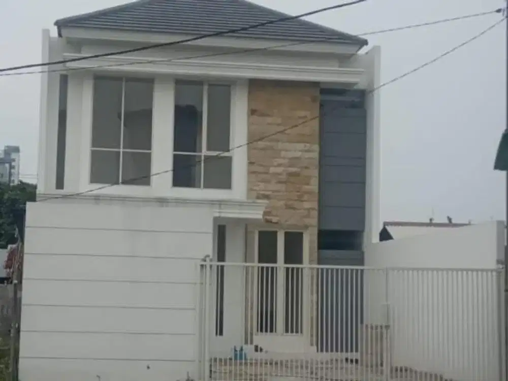 JUAL Rumah 2 Lantai Minimalis Tenggilis Mejoyo Selatan Dekat Kamp