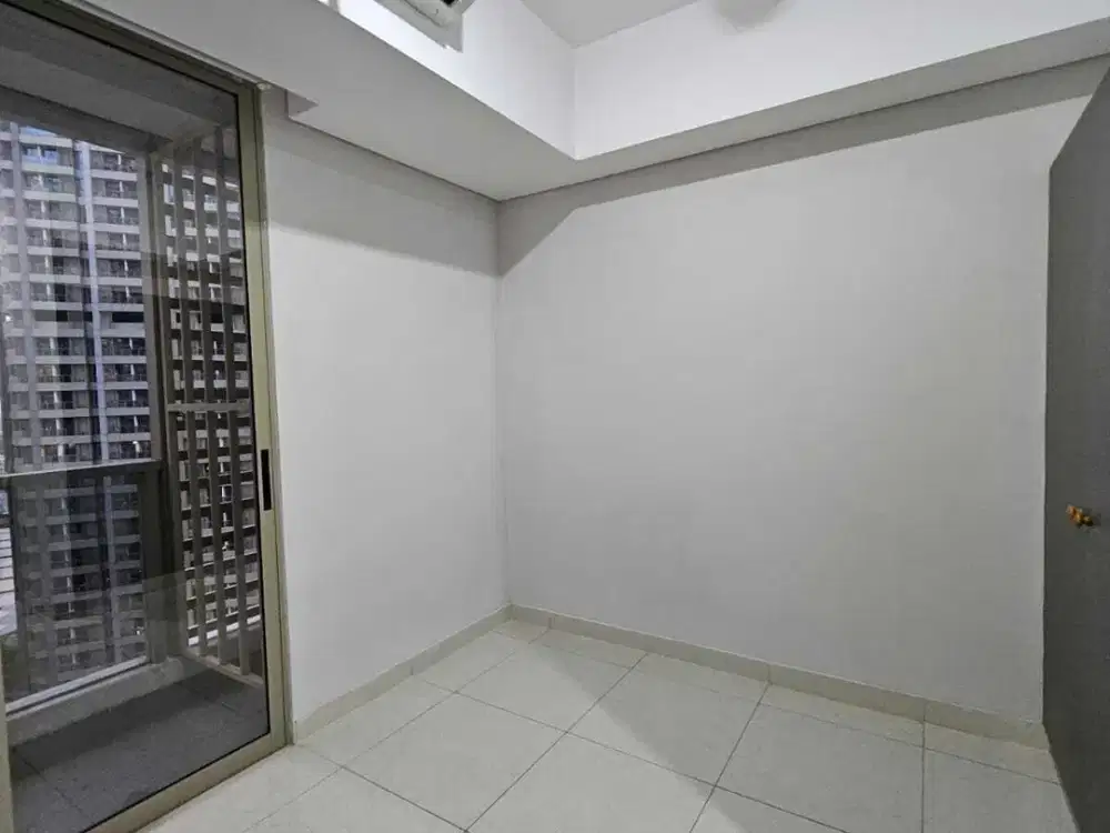 Studio Unfurnished Apartemen Taman Anggrek Residences - Jakarta Barat