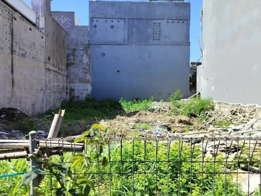 Tanah empat persegi bebas banjir dan Bisa bangun kost2an