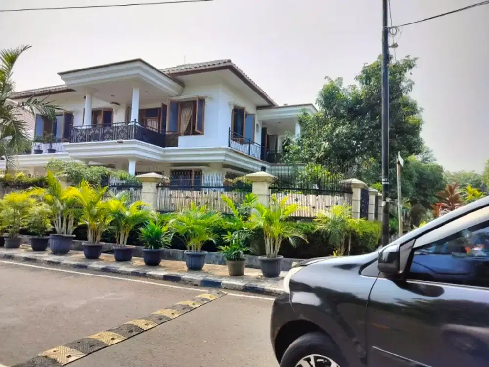 rumah huk strategis Bisa Kantor Atau wisma