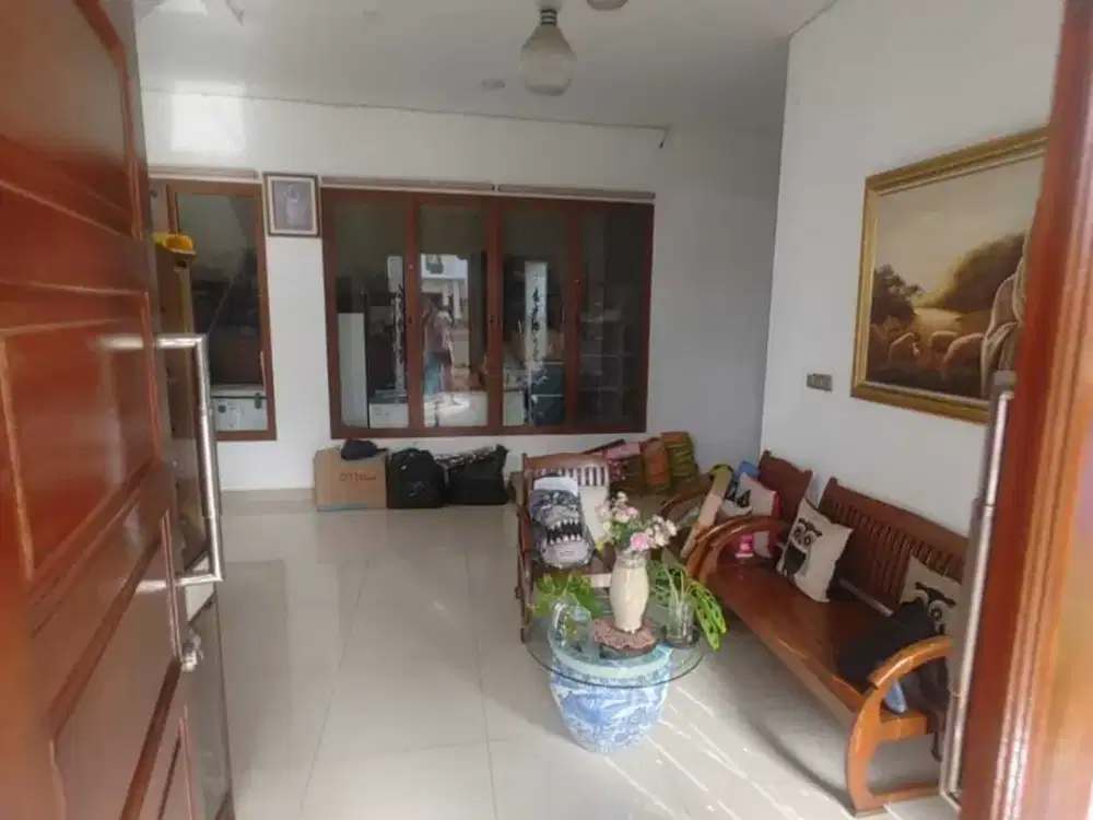 Dijual Rumah Hook Semi Furnished Di Versailles BSD City