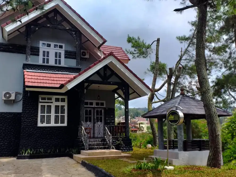 Villa Mewah di Kota Bunga Cipanas Suasana Asri