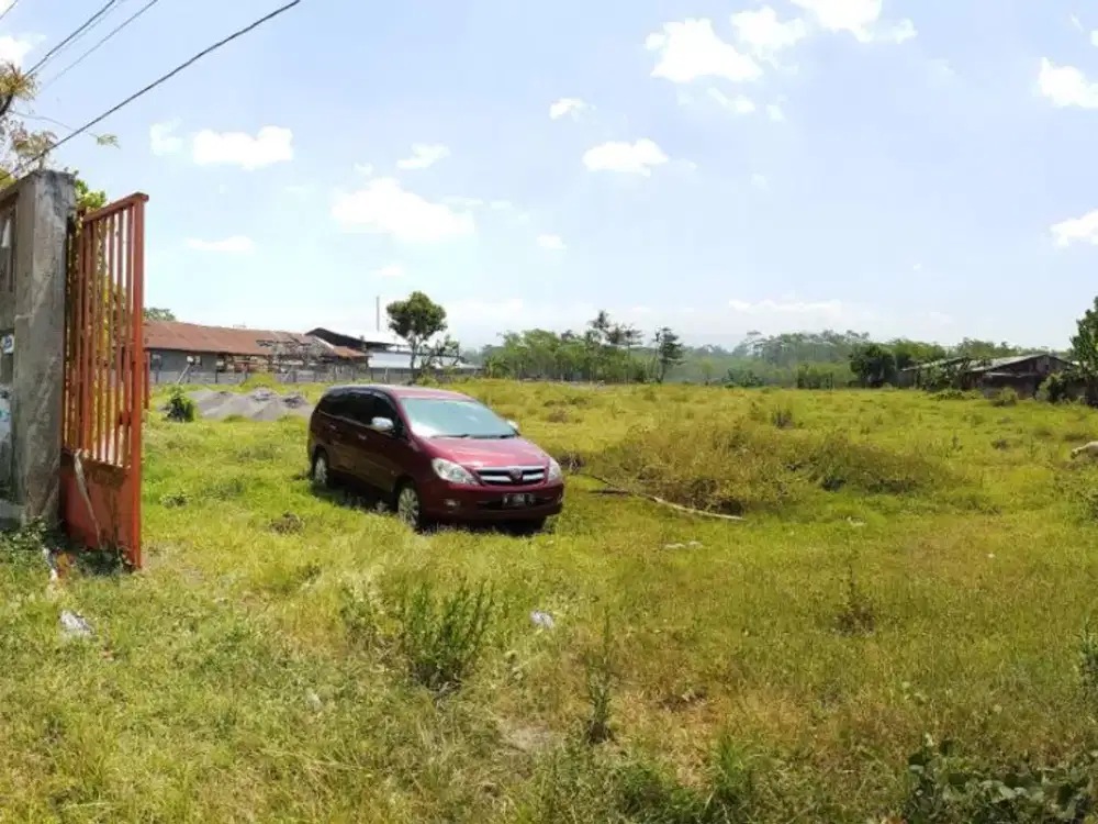 Dijual Tanah Strategis Pinggir Jalan di Lumajang Jatim