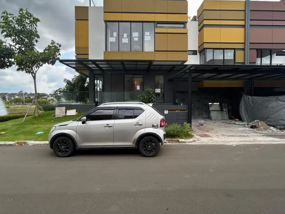 Rumah super cakep lake view 4 kamar Cluster Mozart, Gading Serpong