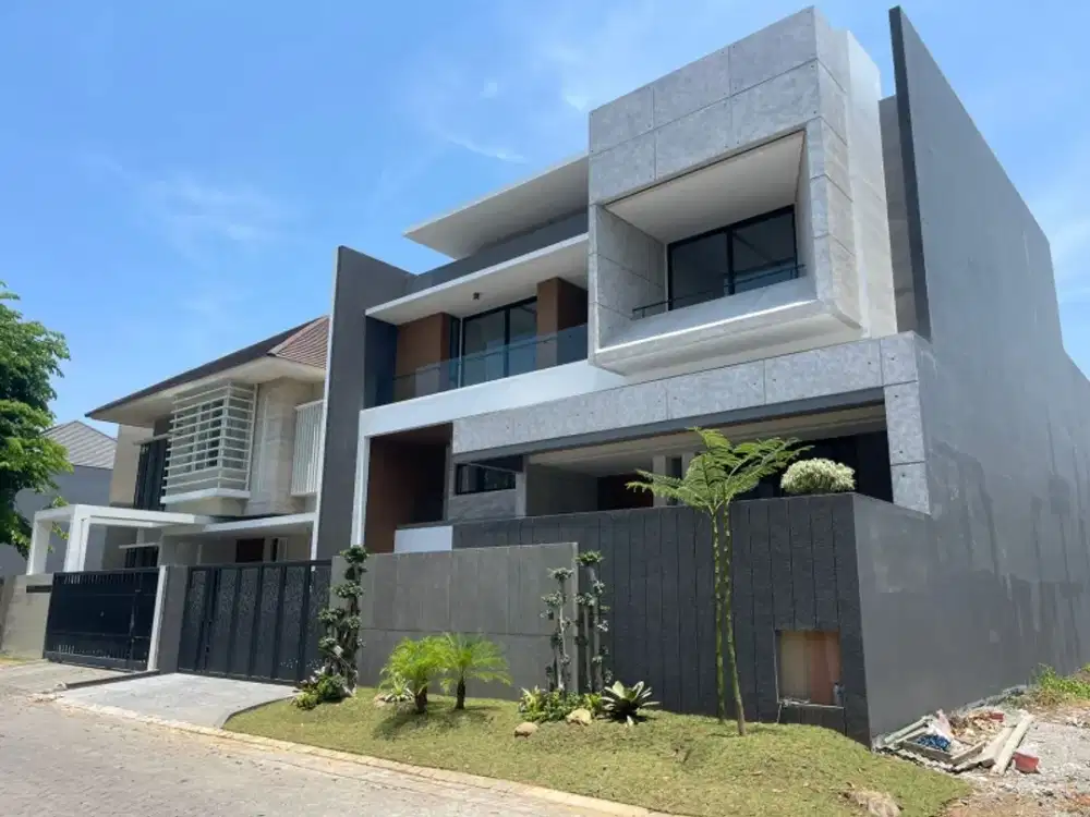 rumah pakuwon indah dekat graha famili citraland wiyung