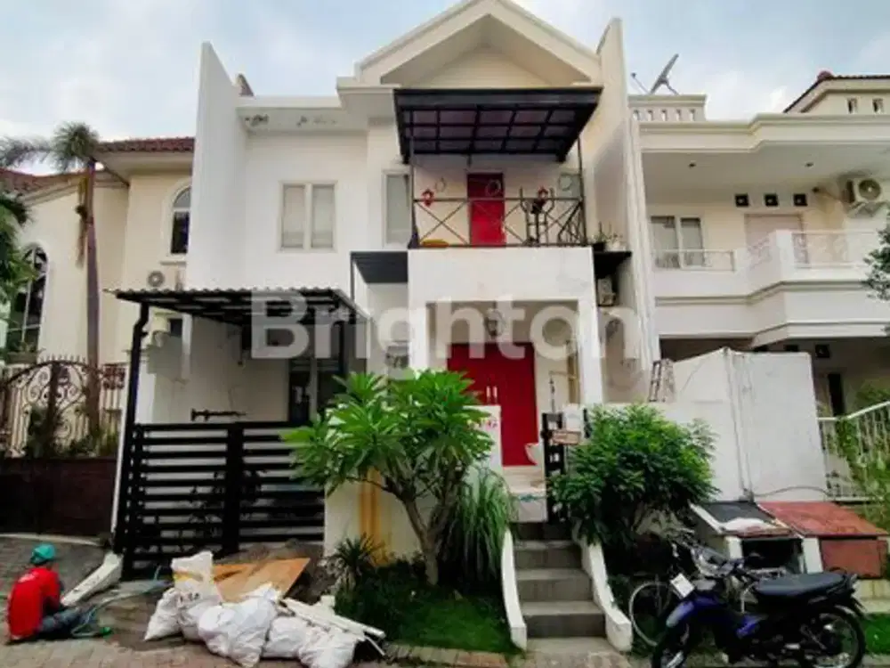 MURAH! Rumah GRAHA FAMILI dkt Citraland, Pakuwon Indah, Dian Istana