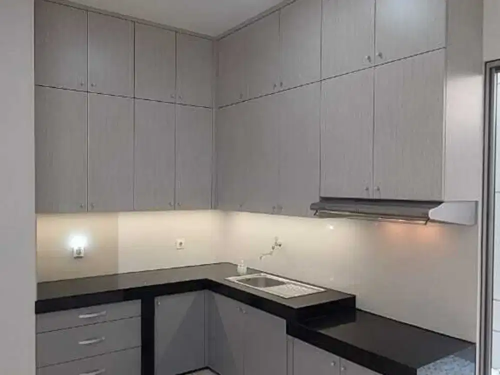 Disewakan Rumah Golf Island PIK Luas 10x15 semi furnished cantik