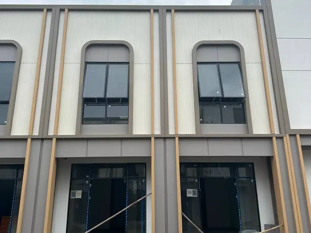 Ruko cantik dekat hotel JHL gading serpong