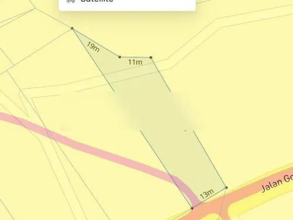 Tanah di jalan raya utama Goa gong, jimbaran, kontur terasering