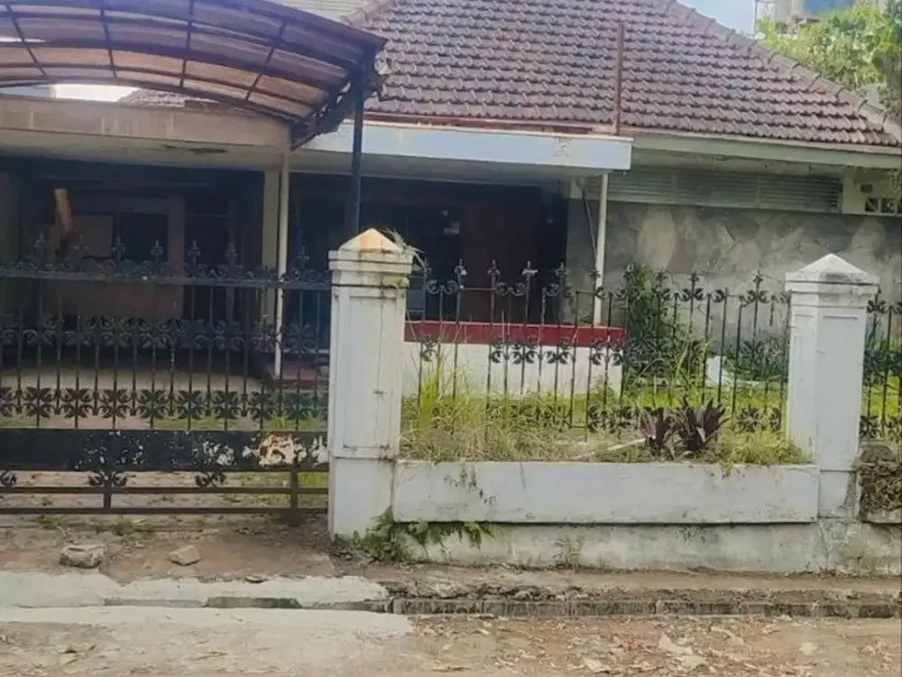 Rumah Cocok Untuk Tempat Usaha Stratergis dekat gedung sate,Bandung