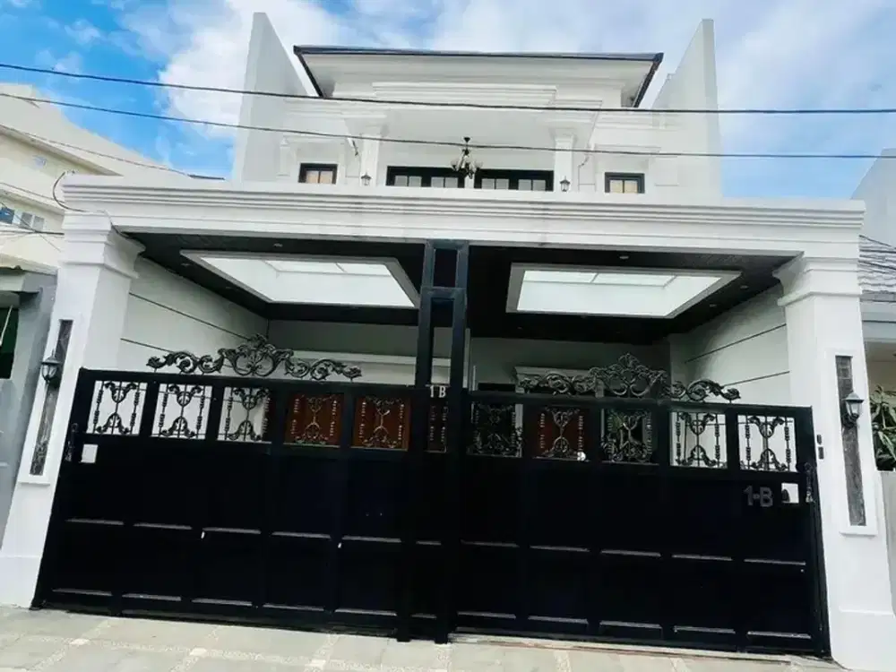 Di Jual Rumah Modern 2 Lantai Dalam Komplek Keuangan, Tebet, JakSel