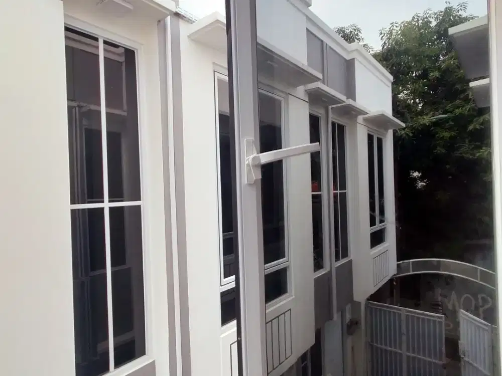 Hunian 2 lantai cempaka putih gang L jakarta pusat