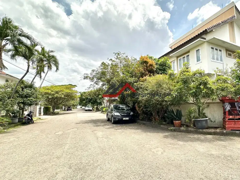 Dijual Rumah menarik di perumahan lebak bulus mrt jakarta selatan