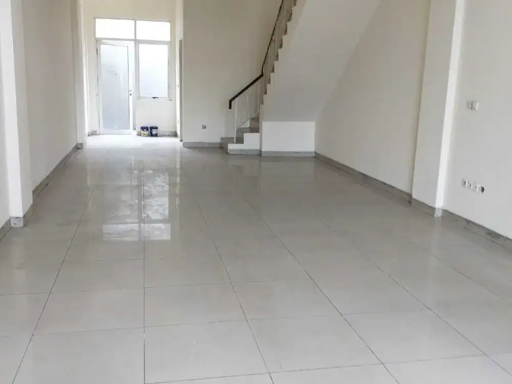 Jual cepat ruko Green Lake City hadap samping