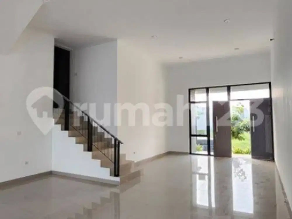 Disewakan Sangat MURAH Rumah PIK2 Cluster Mewah 10x30 Unit Langka