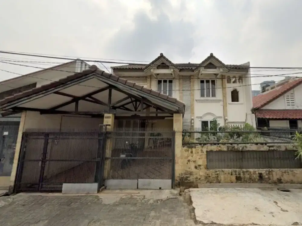 Rumah 2 Lantai di Taman Meruya Ilir 5 Menit Ke Lippo Puri