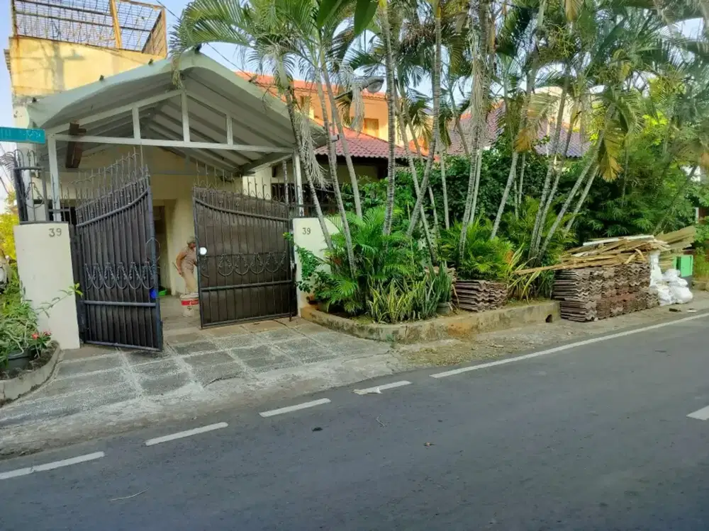 Rumah  huk dekat kawasan industri dan  bebas. Banjir