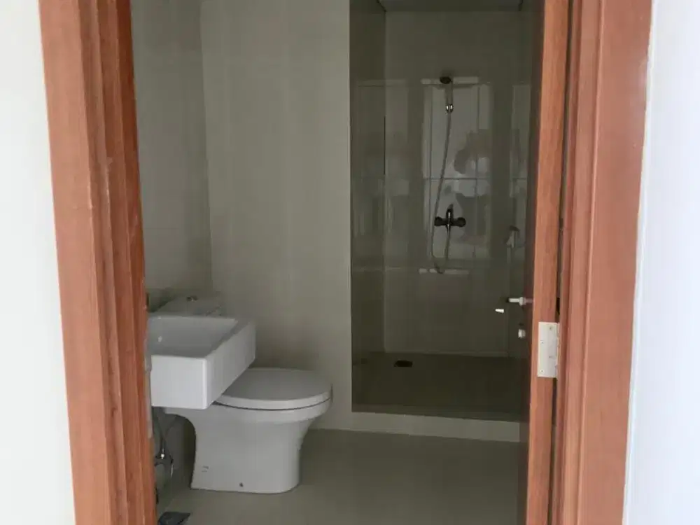 Dijual office 2 lantai mezzanine di SOHO PANCORAN lengkap dgn furnised