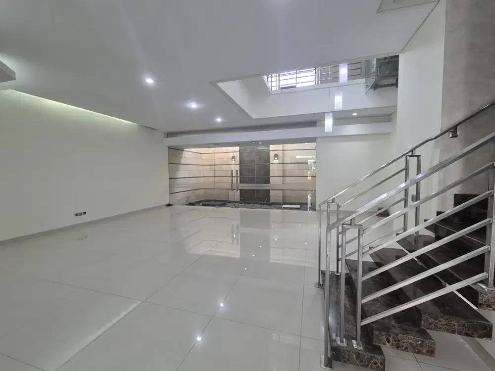 Luxury House Dengan Harga Lebih Murah Dicluster Singgasana Pradana Bdg