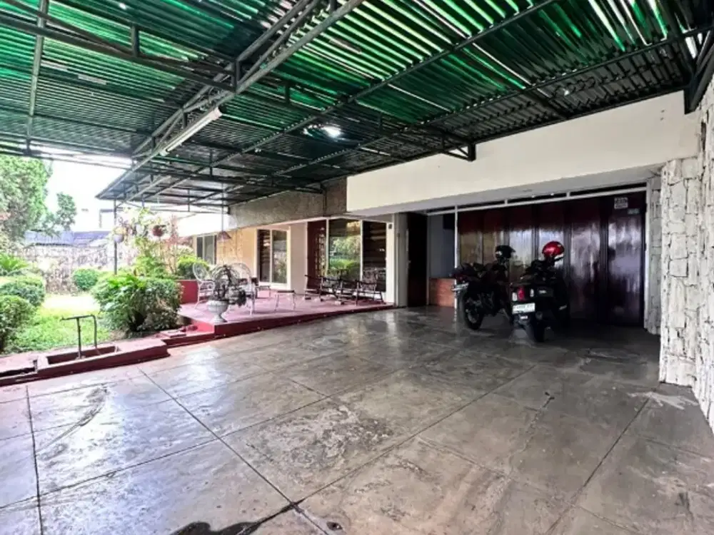 Kebayoran Baru Rumah Hitung Tanah Prime Area Lokasi Strategis