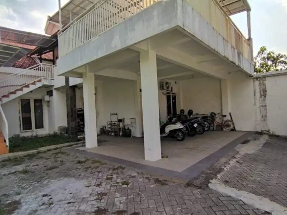 Rumah 1,5 Lt di Menjangan Palebon tembus 2 jalan