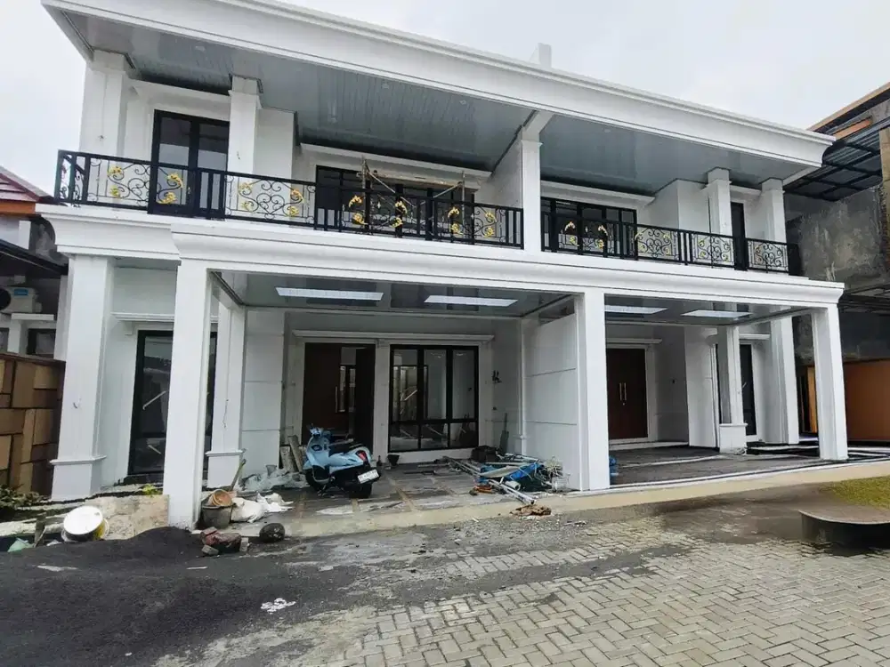 Rumah mewah baru cluster American style colomadu