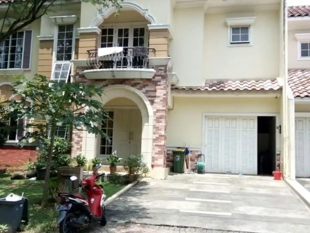 Dijual Rumah Semi Furnished di The Green Montecarlo