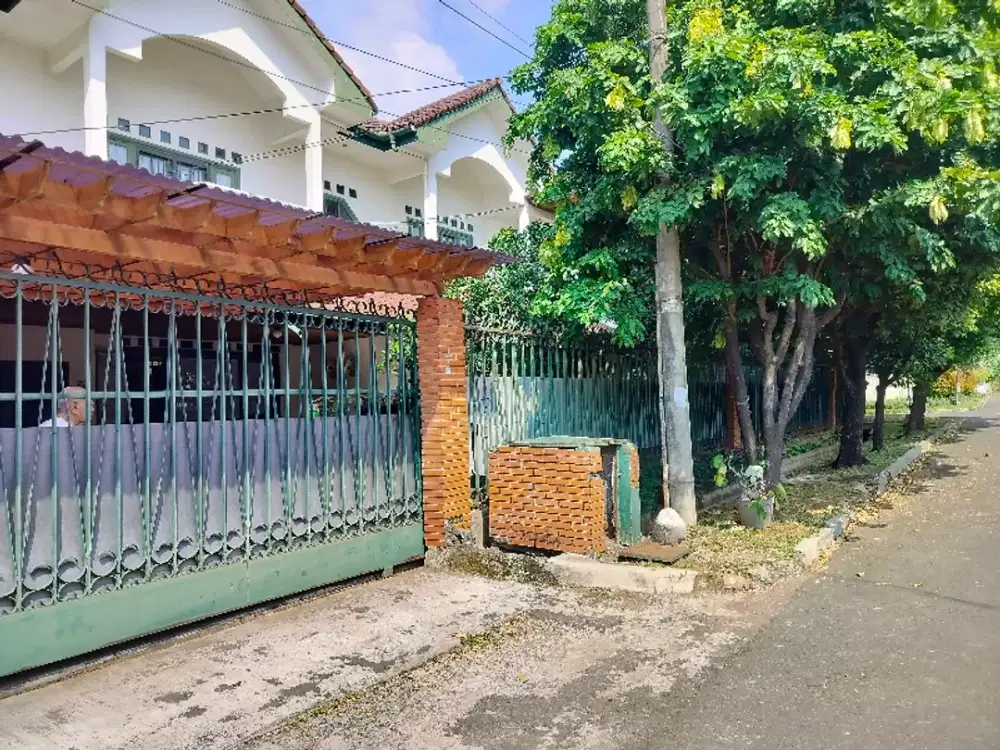 rumah huk tipe klasik asri dan aman one gate sistem