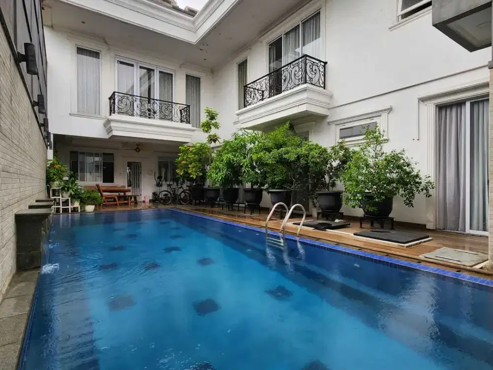 Rumah Besar Mewah Dan Strategis di Pondok Aren, Dekat Tol Parigi