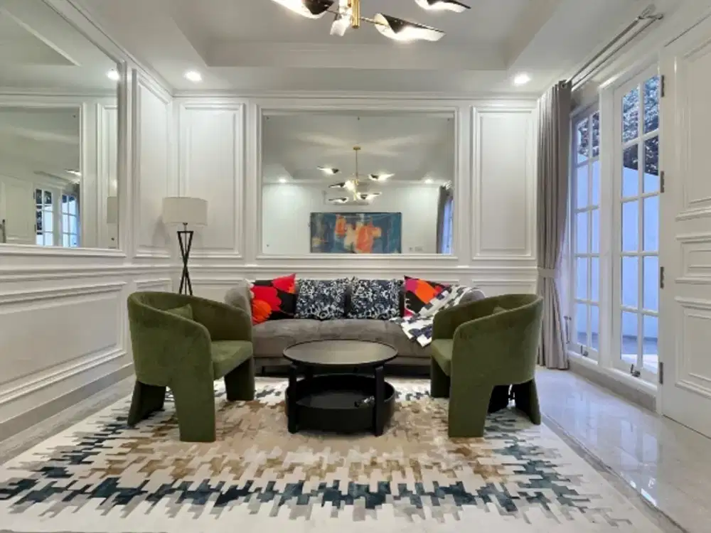 Kebayoran Baru - Senopati Area New Renovated House Full Furnished