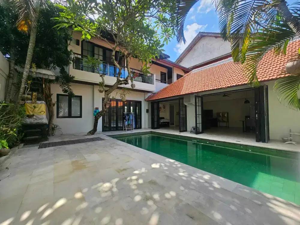 Dijual/disewakan villa lantai 2 lokasi umalas kerobokan
