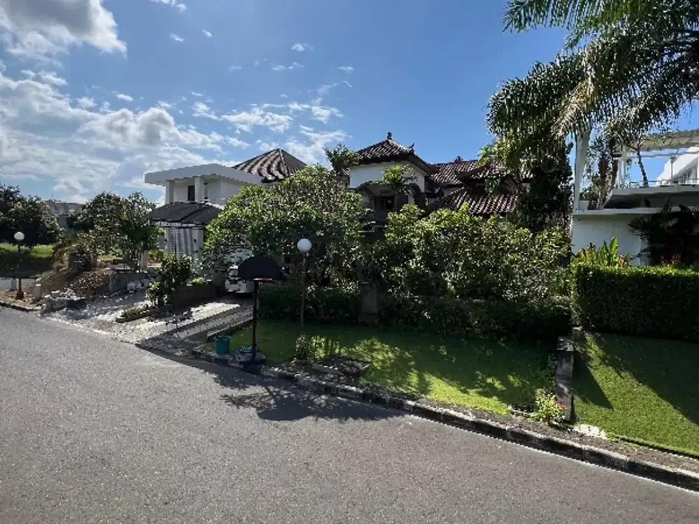 Rumah 2 Lantai Di Perum Elite Teras Ayung Gatot subroto Timur