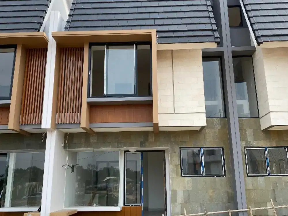 Rumah Murah 2 lantai siap huni deka stasiun rawa buntu dan pintu tol