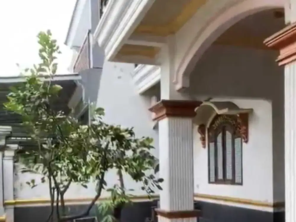 Rumah 2 Lantai Pondok Mutiara Sidoarjo Bangunan Terawat Minim Renovasi